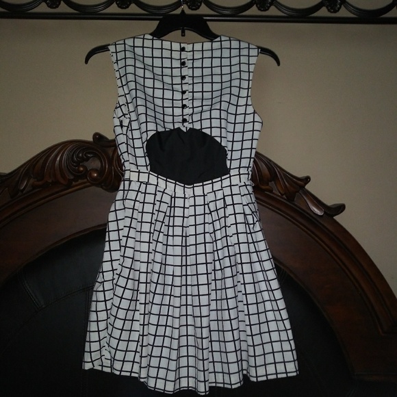 Forever 21 dress - Picture 2 of 4